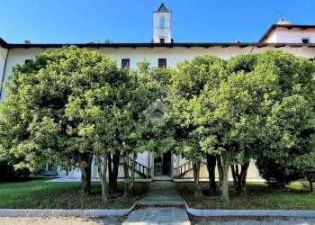 Four-room apartment Strada Broglina, Bollengo - photo 1