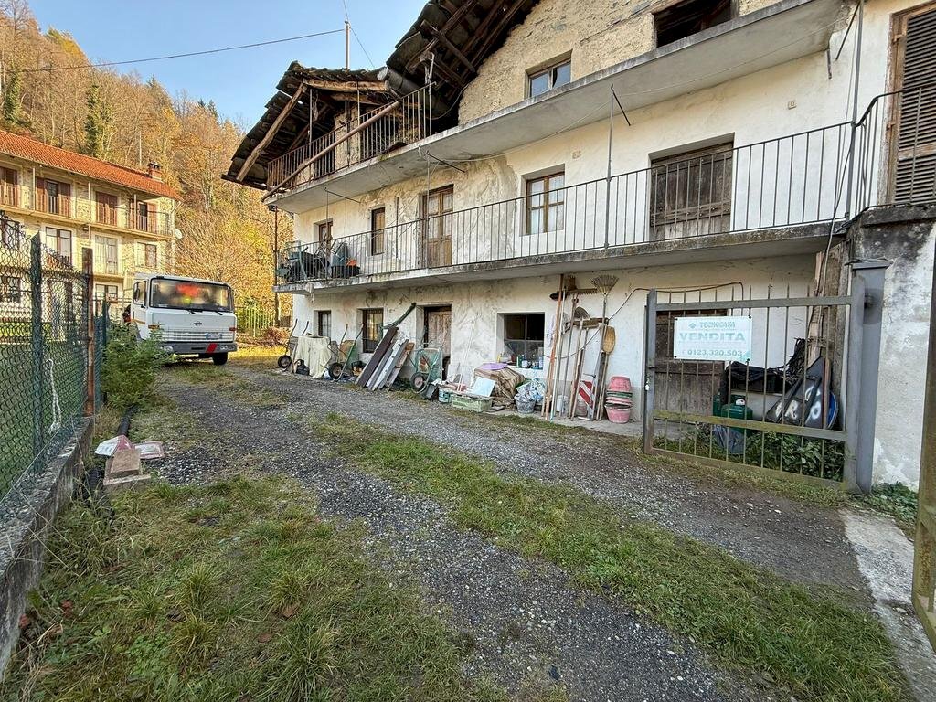 Semi-detached house frazione frazione grangia, Traves - photo 2