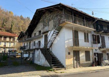 Semi-detached house frazione frazione grangia, Traves - photo 1