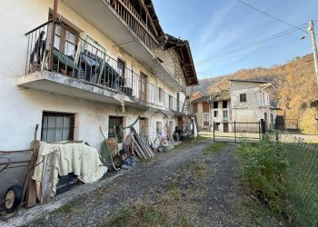 Semi-detached house frazione frazione grangia, Traves - photo 3