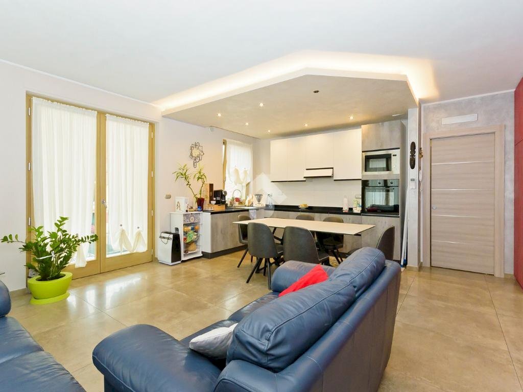Four-room apartment Corso vittorio emanuele, Andezeno - photo 1