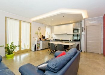 Quadrilocale Corso vittorio emanuele, Andezeno - foto 1