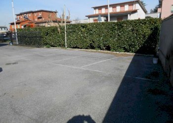 DSCN0120 - Locale Commerciale strada provinciale Strada Provinciale 415 Paullese, 19, Madignano - foto 4