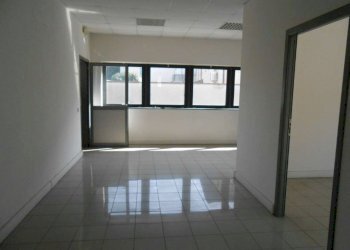 DSCN0169 - Locale Commerciale strada provinciale Strada Provinciale 415 Paullese, 19, Madignano - foto 5