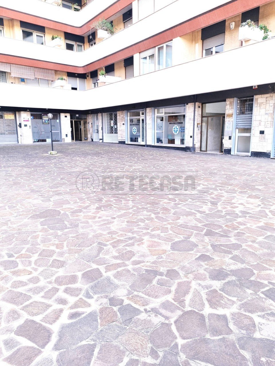 20230322_101610.jpg - Commercial Premises Pescara - photo 1