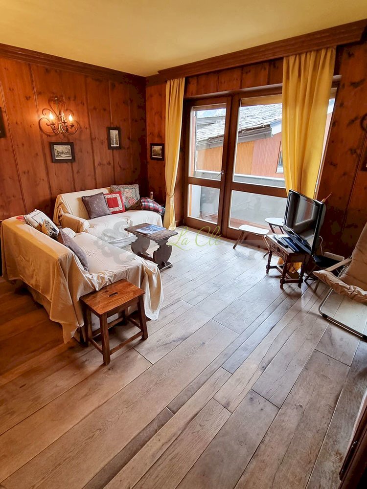 AFFITTO COURMAYEUR - SOGGIORNO - Appartamento Via Roma 10, Courmayeur - foto 1