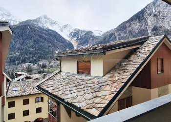 AFFITTO COURMAYEUR - BALCONE - Appartamento Via Roma 10, Courmayeur - foto 19