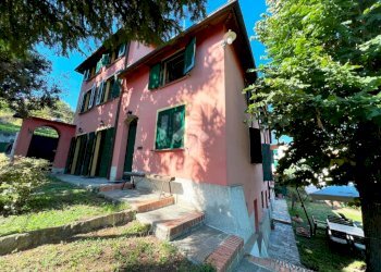 Portion of a house Via Antonio Ghiglino, Serra Riccò - photo 1
