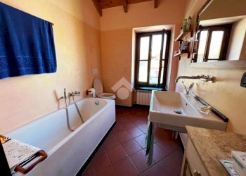 Portion of a house Via Antonio Ghiglino, Serra Riccò - photo 25