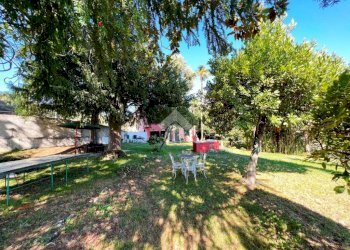 Portion of a house Via Antonio Ghiglino, Serra Riccò - photo 28