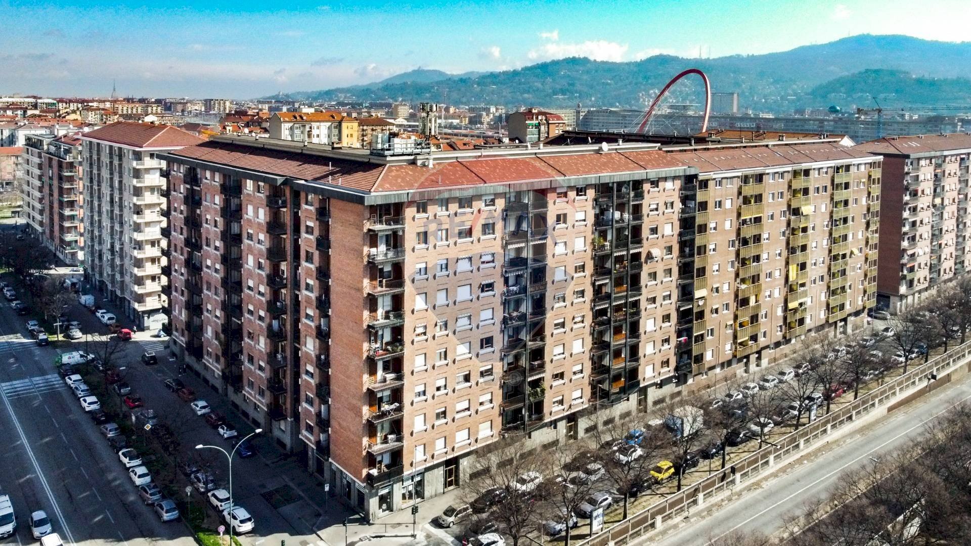 Three-room apartment Corso Eusebio Giambone, 51 
 Lingotto, Torino (neighborhood Lingotto) - photo 1