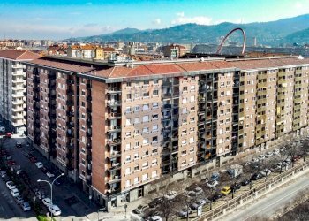 Three-room apartment Corso Eusebio Giambone, 51 
 Lingotto, Torino (neighborhood Lingotto) - photo 1