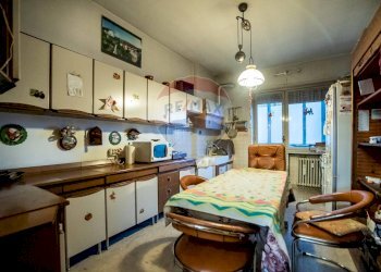 Three-room apartment Corso Eusebio Giambone, 51 
 Lingotto, Torino (neighborhood Lingotto) - photo 8