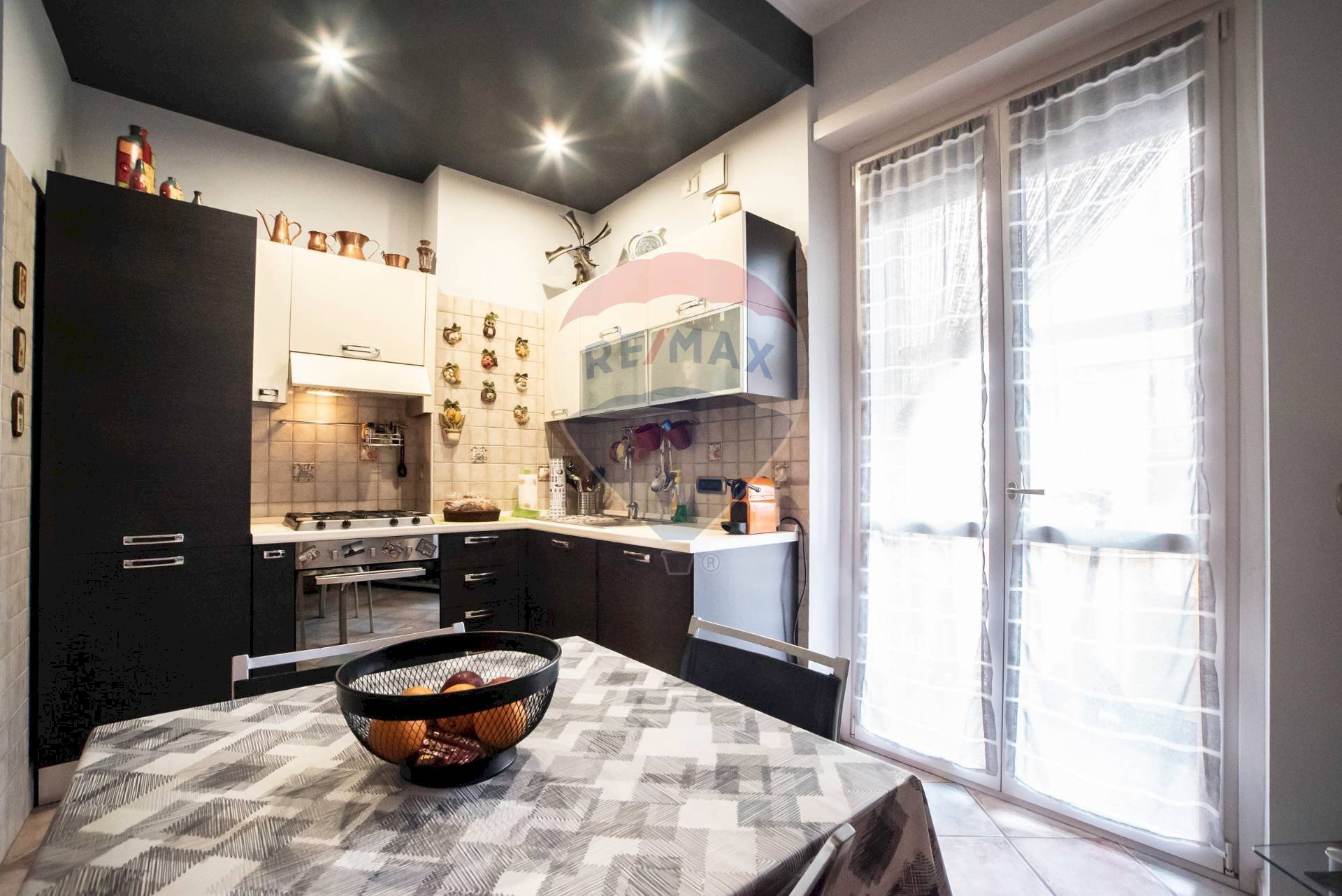 Two-room apartment Via La Loggia, 16 
 Lingotto, Torino (neighborhood Lingotto) - photo 1