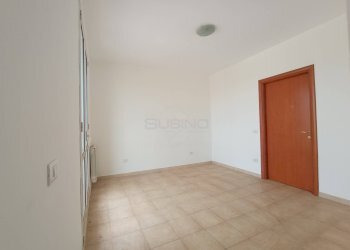 Two-room apartment VIA ENZO GIUDICE, Floridia - photo 9