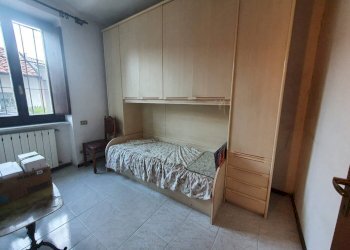 Camera da letto - Bilocale via Antonio Turconi, 7, Cantello - foto 6