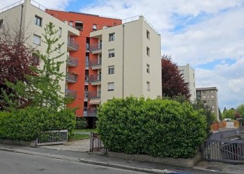 Facciata - Box via della Clementina, Bergamo - photo 11