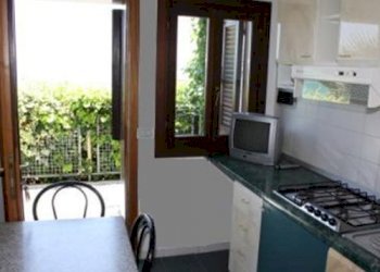 8 STRUTTURA TURISTICA RICETTIVA VISTA MARE CUPRA M - Non Alimentare Cupra Marittima - foto 13