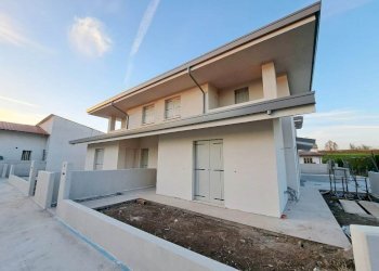 2.jpg - Villa a Schiera Rovigo - foto 2