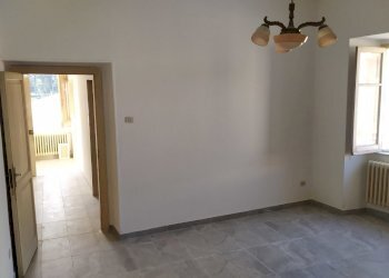 sala da pranzo - Apartment Corso I Maggio 135, Scafa - photo 3