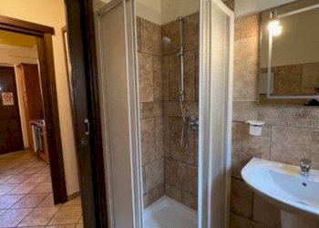 BAGNO - Two-room apartment via Plagnol, Sestriere - photo 13