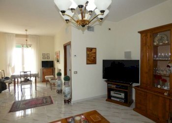 P1010159.jpg - Appartamento Jesi - foto 18