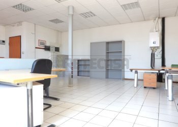 IMG_5249.JPG - Ufficio Via Chiuppese  3, Monticello Conte Otto - foto 6