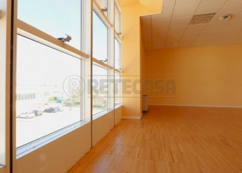 IMG_5267.JPG - Ufficio Via della repubblica  5, Dueville - foto 7