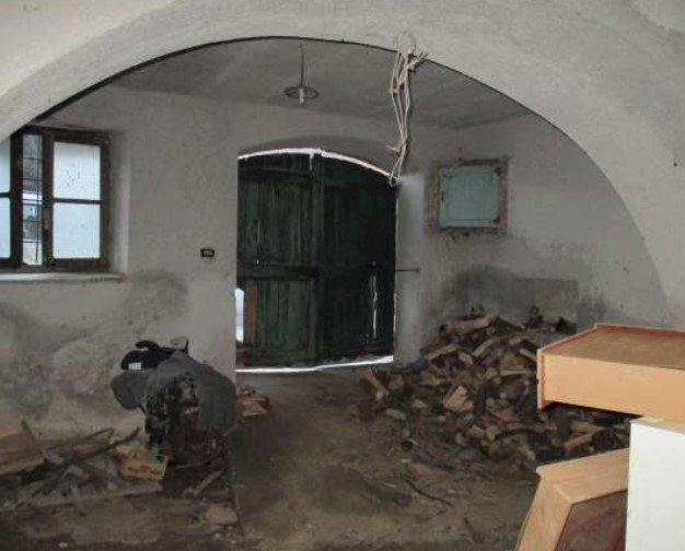 2.jpg - Warehouse at auction Via Lorenzo Lucifredi snc, Borghetto d'Arroscia - photo 2