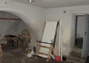 3.jpg - Magazzino all'asta Via Lorenzo Lucifredi snc, Borghetto d'Arroscia - foto 3