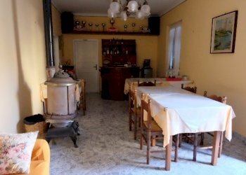 IMG_7989.JPG - Hotel - Accommodation facility Località Mulino 3, Sassello - photo 11