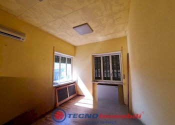 Stanza non arredata - Ufficio Lungo Dora Colletta, Torino (zona Vanchiglia) - foto 2