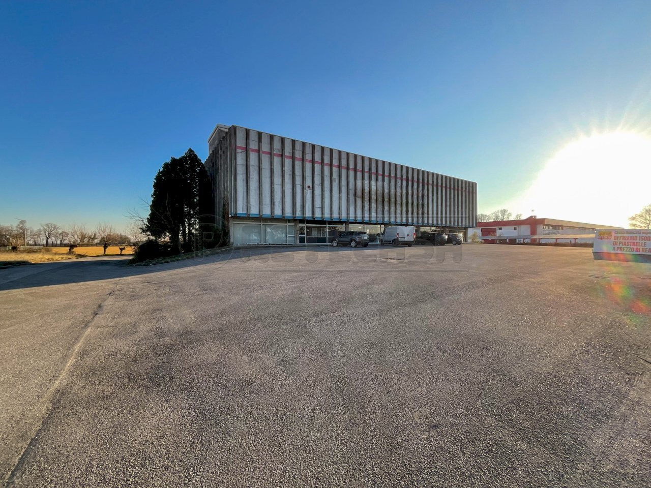 ESTERNI - Locale Commerciale VIA PIETRO ZORUTTI 155, Campoformido - foto 1