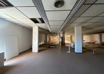 PRIMO PIANO - Locale Commerciale VIA PIETRO ZORUTTI 155, Campoformido - foto 11