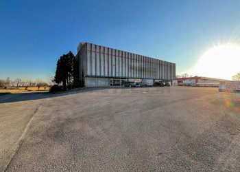 ESTERNI - Locale Commerciale VIA PIETRO ZORUTTI 155, Campoformido - foto 1