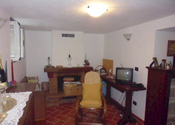 P1030778.JPG - Porzione di casa Via Alle Cottarze, Castiglione Chiavarese - foto 15