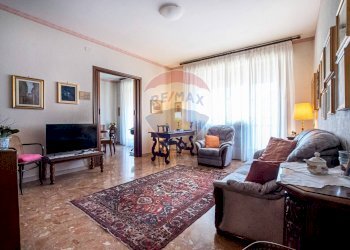 Three-room apartment Via Edoardo Rubino, 77 
 Mirafiori nord, Torino (neighborhood Mirafiori Nord) - photo 2