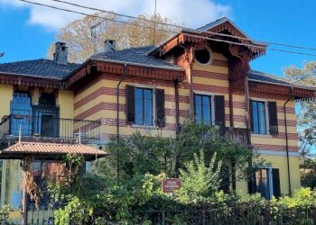 Facciata - Villa corso Valsesia, 173, Gattinara - foto 2