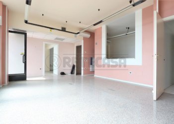 IMG_4931.JPG - Ufficio Via delle Ginestre, Camisano Vicentino - foto 2