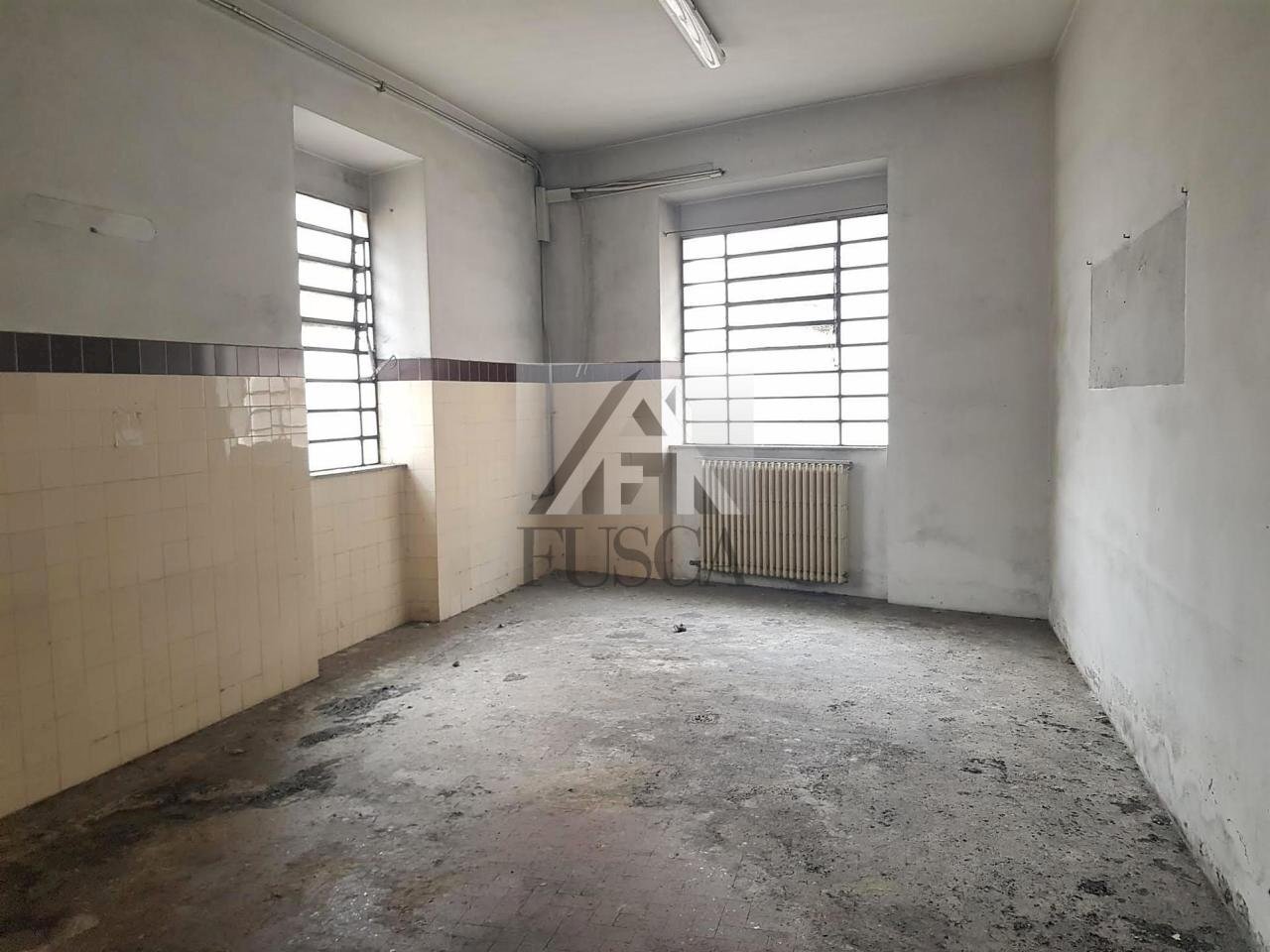 fondo-commerciale-lucca-affitto_2.jpg - Commercial Premises Viale San Concordio, Lucca - photo 2