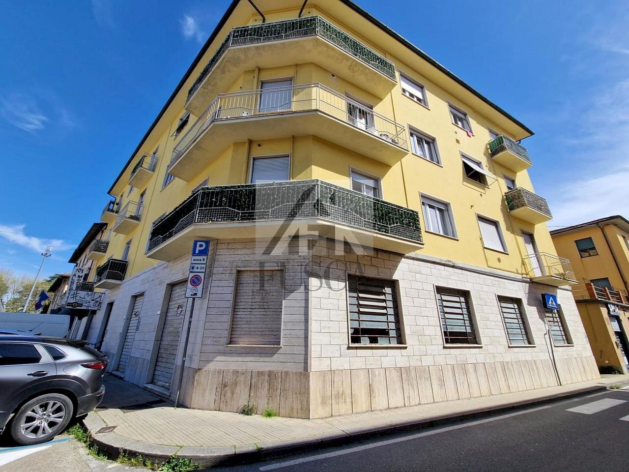 villa-vendita-collinare-lucca_59.jpg - Commercial Premises Viale San Concordio, Lucca - photo 1