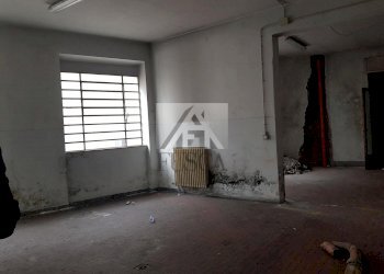 fondo-commerciale-lucca-affitto_4.jpg - Commercial Premises Viale San Concordio, Lucca - photo 5