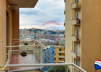 Quadrilocale Via Imperia, 3 
 Centro, Genova (zona Centro) - foto 32