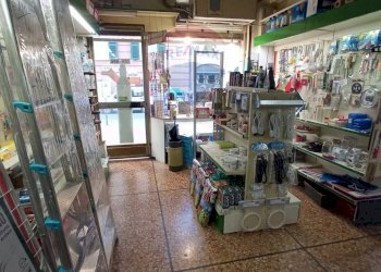 Shop Via di Santa Chiara, 10R-12R 
 Carignano, Genova (neighborhood Carignano) - photo 6