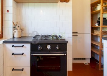 AFFITTO VERRAND- CUCINA SEMI ABITABILE - Quadrilocale Avenue Dent du Geant 31, Prè-Saint-Didier - foto 8