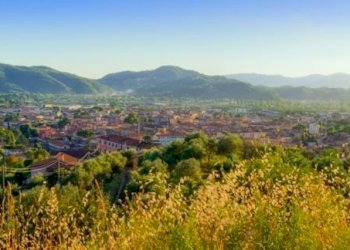 Sarzana%20vista%20dalla%20Fortezza.jpg - Casa semi indipendente Sarzana - foto 6