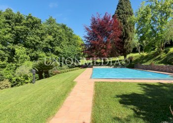 411104.jpg - Villa Sarzana - foto 1
