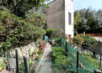 026 - Spazio esterno (2).jpg - Appartamento Sori - foto 22