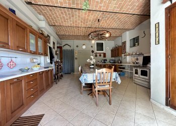 Casa indipendente Nizza Monferrato - foto 1