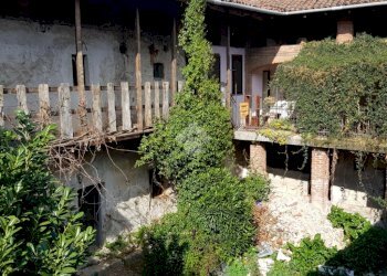 Rustic Via Martiri della Libertà, Varallo Pombia - photo 9